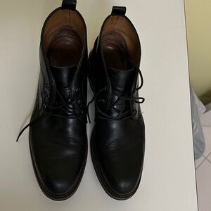 Johnston & Murphy 
Black Leather Men's Shoes